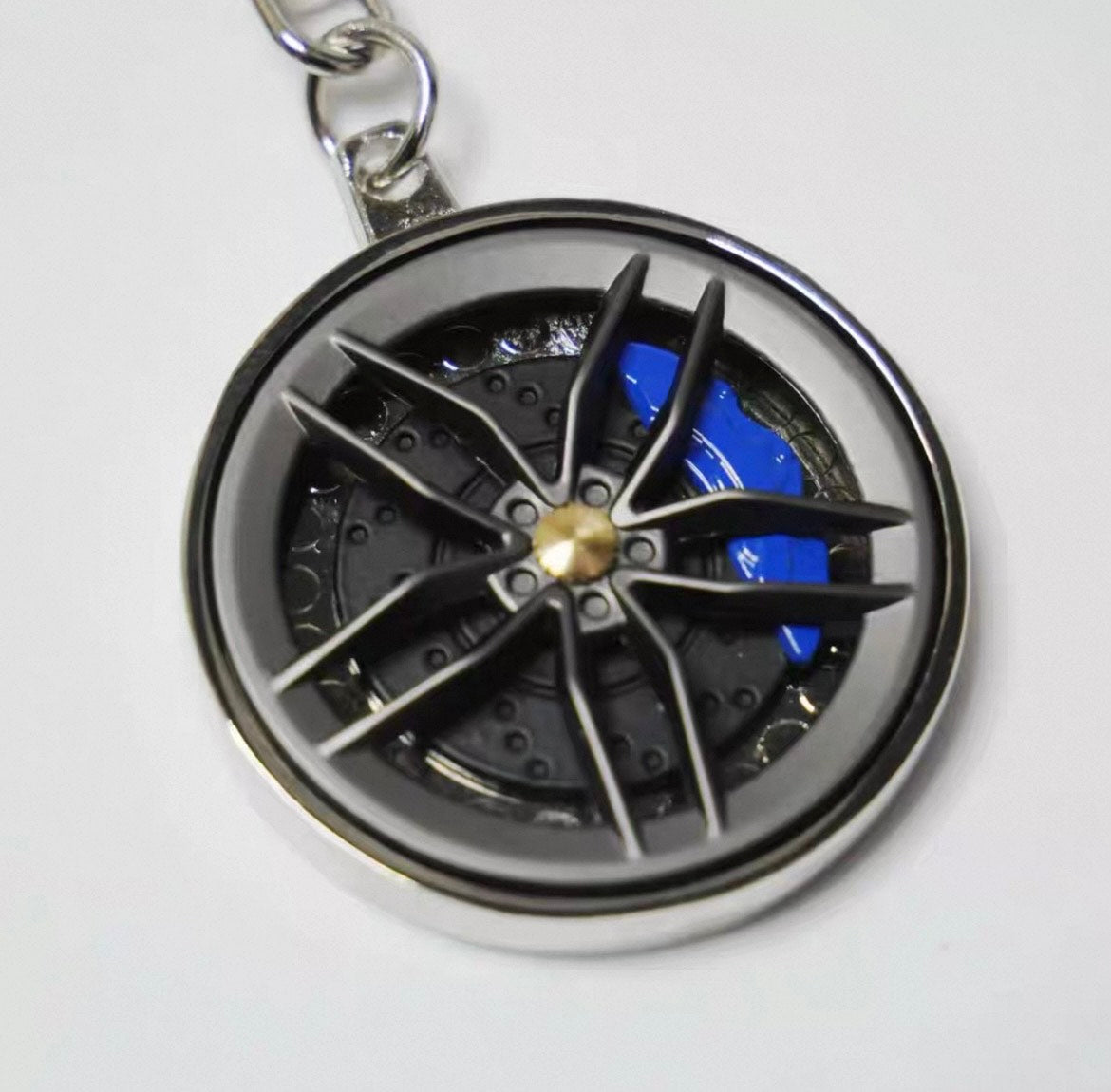 rotatable car wheel keychain- blue